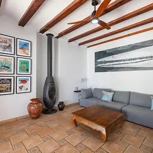 https://villa-sa-torreta.balearic-islands.net